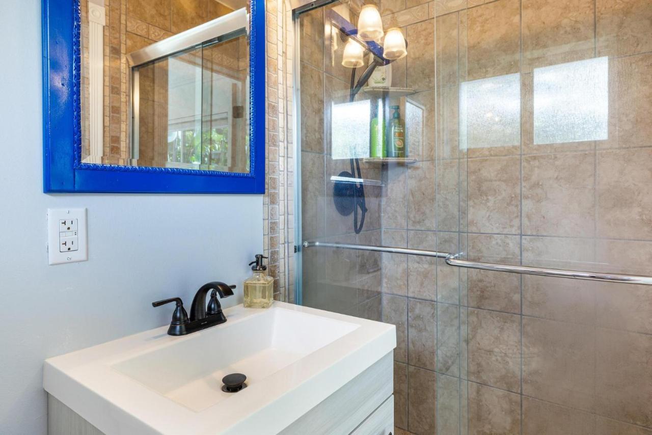 Trendy 3-Bedroom Villa With Saltwater Pool And Yard Fort Lauderdale Ngoại thất bức ảnh